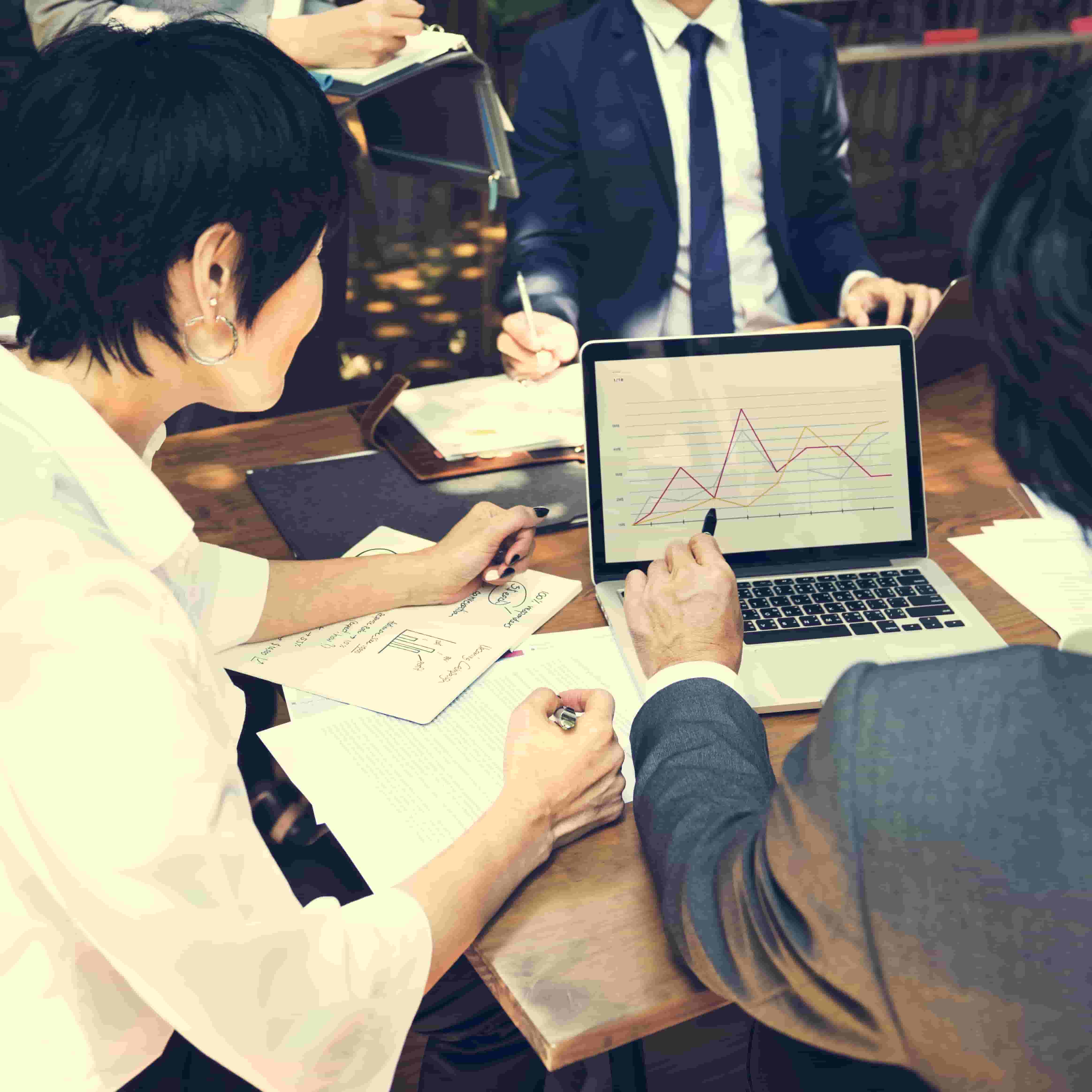 Team collaboration — weekly demos and clear handoff